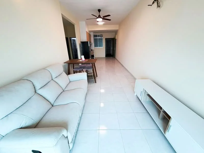Living features: light-colored fabric sofa, coffee table, TV console, wall-mounted TV, ceiling fan, recessed lighting, white tiled flooring, cream painted walls; style: modern.