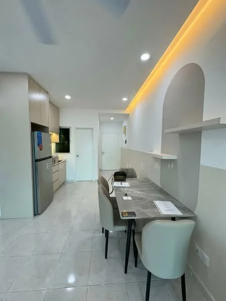 Kitchen features: white cabinetry, grey marble countertop, stainless-steel fridge, built-in oven, ceramic tile flooring, recessed LED downlights, pendant lighting, open shelving, dining table with four chairs, wall-mounted TV, white painted walls, light wood accents; style: modern.