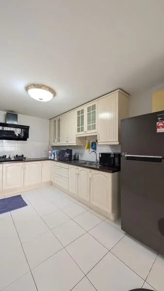 Kitchen features: cream cabinetry with glass-front upper cabinets, black granite countertop, white tiled backsplash, stainless-steel built-in oven, stainless-steel gas hob, stainless-steel range hood, stainless-steel fridge, white ceramic tile flooring, recessed ceiling lights, single-bowl stainless-steel sink, chrome pull-down faucet, kitchen towels hanging, microwave on countertop; style: modern.