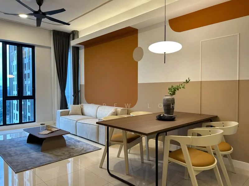 Living features: 3-seater fabric sofa in light grey, wooden coffee table, area rug with geometric pattern, floor-to-ceiling windows, curtains in dark grey, ceiling fan with light, pendant lamp, wall with two-tone paint in beige and brown, dining table with four chairs, decorative vase on dining table; style: modern; view: city.