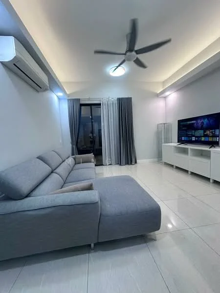 Living features: L-shape sectional sofa in grey, wall-mounted TV, white TV console, recessed ceiling lights, 5-blade ceiling fan, floor-to-ceiling windows, sheer curtains, grey curtains, glossy tile flooring, air conditioning unit; style: modern.