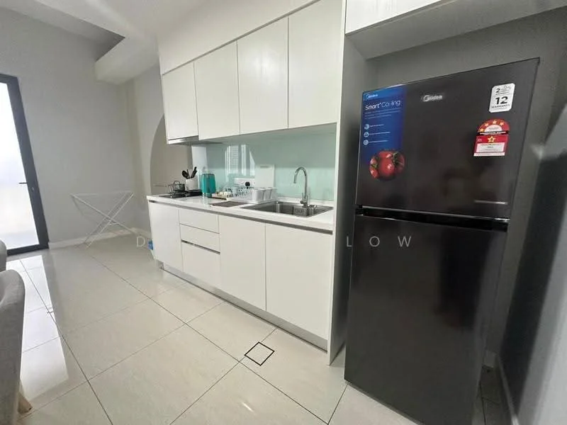 Kitchen features: white cabinetry, stainless-steel refrigerator, double-bowl stainless-steel sink, chrome pull-down faucet, white quartz countertop, glass backsplash, built-in oven, 4-burner gas hob, ceramic tile flooring, recessed downlights; style: modern.