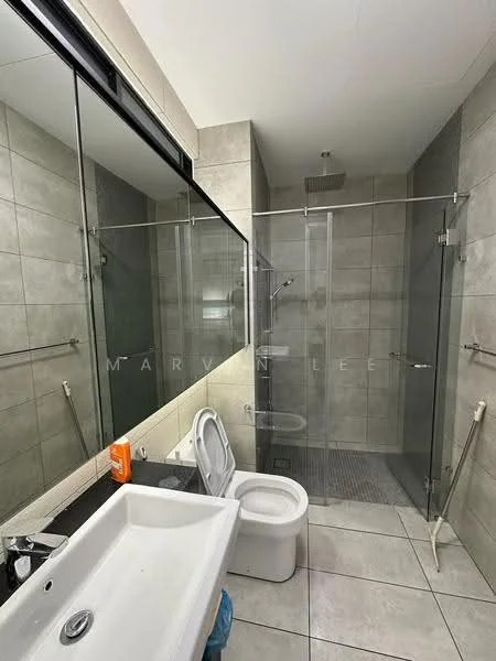 Bathroom features: single-sink vanity with black countertop, chrome basin mixer faucet, framed mirror, one-piece toilet, walk-in shower with glass enclosure, rain shower head, tile cladding on walls, ceramic tile flooring, recessed downlights; style: modern.