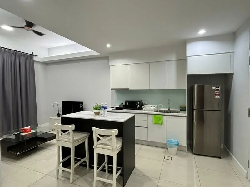 Kitchen features: white cabinetry, marble countertop, stainless-steel fridge, built-in oven, 4-burner gas hob, single-bowl stainless-steel sink, chrome pull-down faucet, glass backsplash, pendant light, 3-blade ceiling fan, tile flooring, grey curtains, bar stools; style: modern.