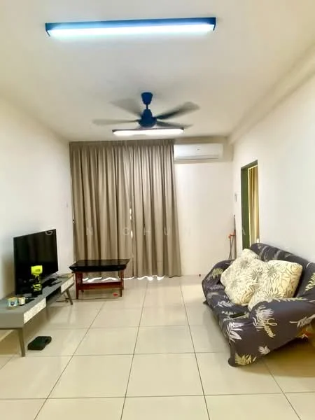 Living features: 3-seater fabric sofa with floral pattern, coffee table, wall-mounted TV, TV console, floor-to-ceiling curtains, ceiling fan with light, air conditioning unit, glossy tile flooring, neutral wall color, decorative wall art; style: modern.