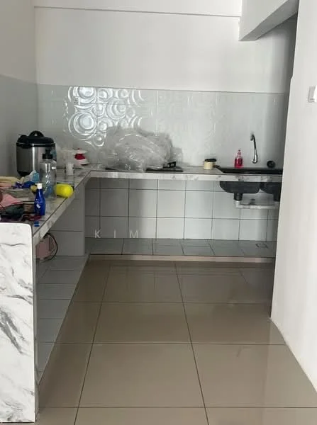 Kitchen features: marble countertop, white tiled backsplash, stainless-steel sink, chrome pull-down faucet, gas hob, built-in cabinets, ceramic tile flooring, kitchen appliances including rice cooker and kettle, open shelving, decorative items on countertop; style: modern.