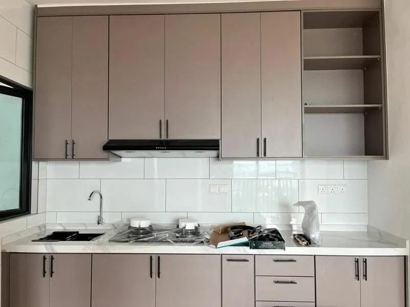 Kitchen features: grey cabinetry, white marble countertop, double-bowl stainless-steel sink, chrome pull-down faucet, built-in gas hob, exhaust hood, white tiled backsplash, open shelving, window with black frame; style: modern.