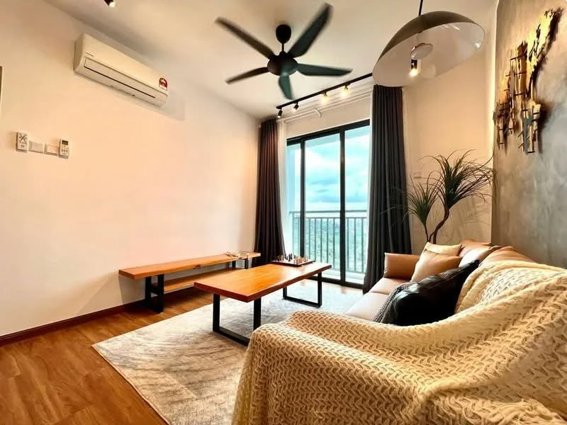 Living features: 5-blade ceiling fan with light, wall-mounted split AC, floor-to-ceiling windows, sliding glass door, grey fabric sofa, wood coffee table, wood side table, area rug with geometric pattern, decorative wall art, potted plant, curtains, light fixture, wooden flooring, white painted walls; style: modern; view: city.
