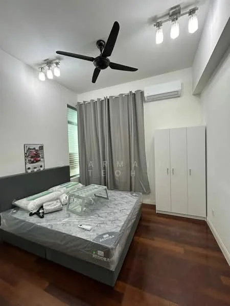 Bedroom features: queen-size bed, upholstered headboard, grey bedding, 2 bedside lamps, built-in wardrobe, 5-blade ceiling fan with light, recessed downlights, curtains in grey, wooden flooring, wall-mounted air conditioning unit; style: modern.