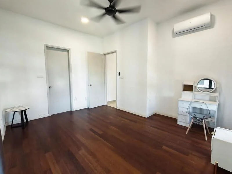 Bedroom features: wooden flooring, white painted walls, 5-blade ceiling fan, wall-mounted split AC, built-in wardrobe with sliding doors, dressing table with mirror, study desk, doorway to hallway; style: modern.