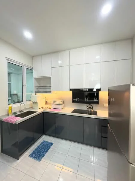 Kitchen features: white upper cabinets, dark grey lower cabinets, quartz countertop, single-bowl stainless-steel sink, chrome pull-down faucet, built-in oven, stainless-steel fridge, ceramic tile flooring, recessed LED downlights, window with sheer curtains, kitchen mat, white backsplash; style: modern.