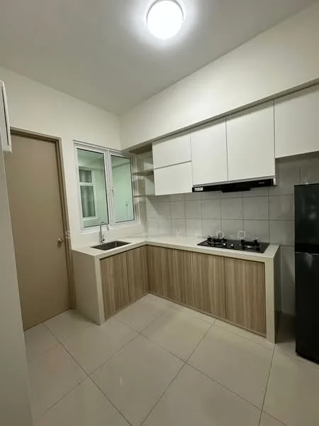 Kitchen features: white upper cabinets, wood lower cabinets, stainless-steel sink, chrome pull-down faucet, built-in gas hob, exhaust hood, white tiled backsplash, light-colored countertop, ceramic tile flooring, window with grid design, recessed ceiling lights; style: modern.