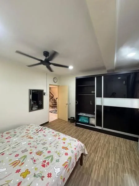 Bedroom features: queen-size bed with patterned bedding, ceiling fan, wooden flooring, built-in wardrobe with sliding doors, wall-mounted mirror, light fixture, doorway leading to another room, clock on the wall; style: modern.