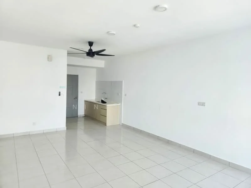 Living features: white painted walls, tile flooring, 5-blade ceiling fan, recessed downlights, open kitchen layout, kitchen island, kitchen cabinetry, door to hallway; style: modern.