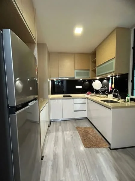 Kitchen features: stainless-steel fridge, white cabinetry, black countertop, black backsplash, single-bowl stainless-steel sink, chrome pull-down faucet, built-in cooktop, overhead cabinets, light wood cabinetry, grey laminate flooring, recessed downlights, decorative rug; style: modern.