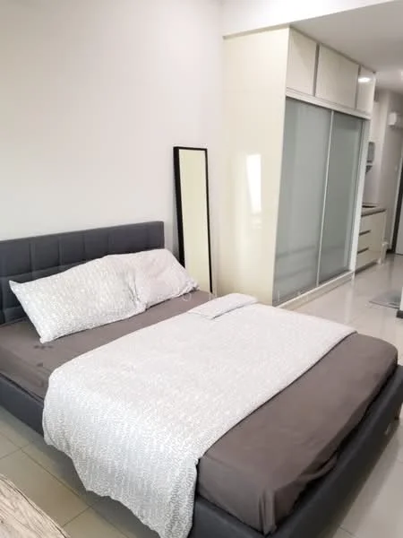 Bedroom features: king-size bed, upholstered headboard, grey bedding, decorative throw blanket, floor-to-ceiling mirror, built-in wardrobe with sliding doors, neutral wall colour, tile flooring; style: modern.