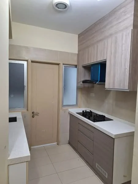 Kitchen features: laminate cabinetry in light wood finish, white quartz countertop, built-in gas hob with 2 burners, single-bowl stainless-steel sink, wall-mounted exhaust hood, tile backsplash, two windows for natural light, light-colored wall paint, neutral tile flooring, door leading to another room; style: modern.