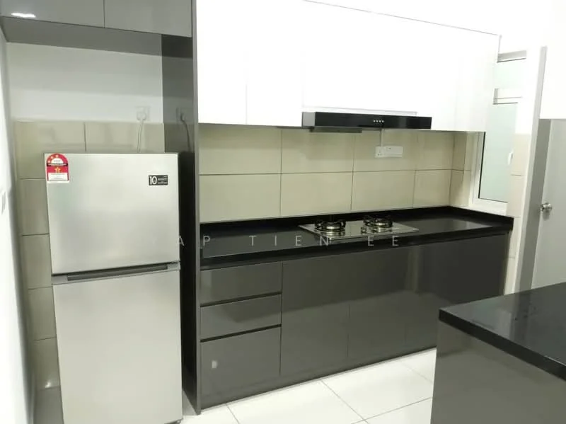 Kitchen features: stainless-steel fridge, black granite countertop, white upper cabinets, black lower cabinets, built-in gas hob with 2 burners, stainless-steel range hood, cream tiled backsplash, white walls, white ceramic tile flooring, window for natural light; style: modern.