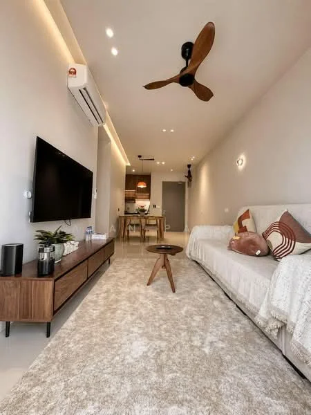 Living features: 3-seater fabric sofa in white, wooden coffee table, TV console with storage, wall-mounted TV, 5-blade ceiling fan, recessed downlights, area rug with neutral color, decorative cushions, potted plant, open-plan layout to dining area; style: modern.