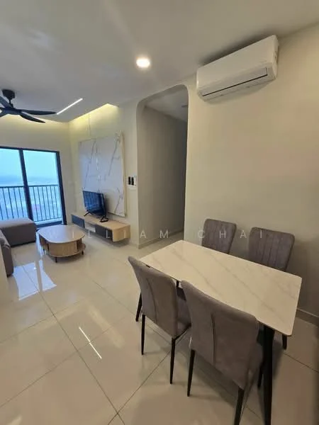 Living features: floor-to-ceiling windows, sliding glass door, 3-seater fabric sofa in beige, coffee table, TV console, wall-mounted TV, dining table with marble top, 4 upholstered dining chairs, 1 wall-mounted split AC, recessed LED downlights, light-colored painted walls, glossy tile flooring; style: modern; view: sea.