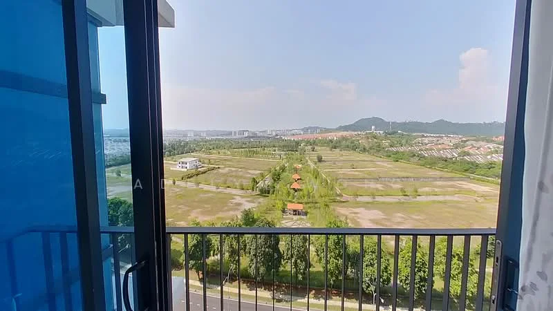 Room view: garden.