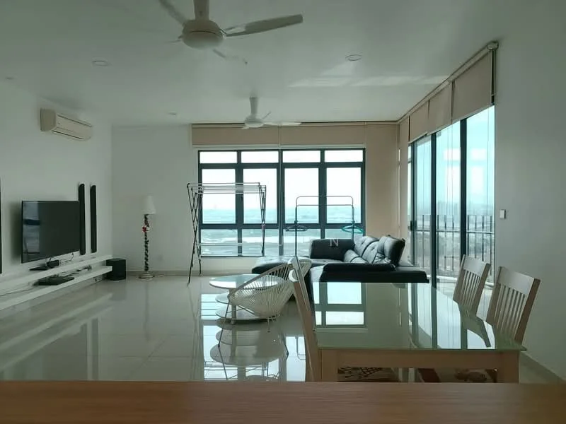 Living features: white painted walls, polished tile flooring, 5-blade ceiling fan, floor-to-ceiling windows, sliding glass door, black leather sofa, white armchair, TV console, wall-mounted TV, dining table with chairs, decorative rug; style: modern; view: city.