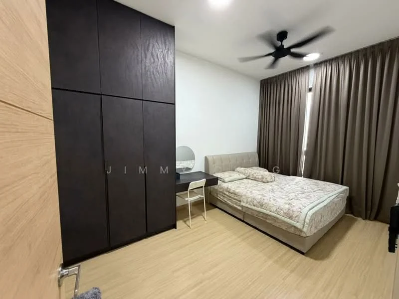 Bedroom features: queen-size bed, upholstered headboard, bedside table, desk with chair, built-in wardrobe with dark wood finish, floor-to-ceiling curtains in brown, ceiling fan, laminate flooring, decorative mirror; style: modern.