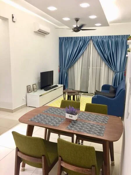 Living features: white painted walls, recessed downlights, 5-blade ceiling fan with light, floor-to-ceiling windows with sheer curtains, blue curtains, light grey sofa, wooden coffee table, TV console, wall-mounted TV, area rug, green upholstered dining chairs, wooden dining table; style: modern.