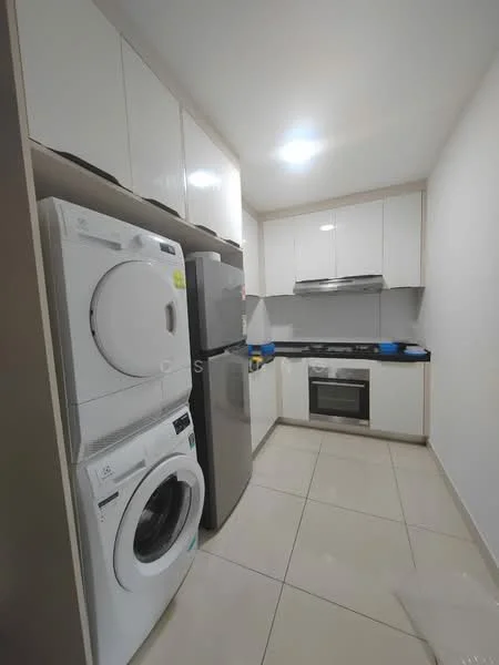 Kitchen features: white cabinetry, black countertop, stainless-steel built-in oven, stainless-steel range hood, 4-burner gas hob, stainless-steel fridge, front-load washing machine, tumble dryer, ceramic tile flooring, recessed LED downlights; style: modern.