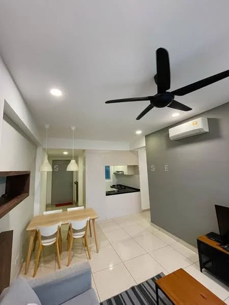 Living features: 5-blade ceiling fan in black, recessed LED downlights, grey accent wall, white painted walls, ceramic tile flooring, sofa in light grey, wood coffee table, TV console, wall-mounted TV, area rug with striped pattern, dining table for 4 with white chairs, open kitchen layout; style: modern. Kitchen features: stainless-steel sink, built-in gas hob, exhaust hood, white cabinetry, black countertop, open shelving, refrigerator, tile backsplash; style: modern.