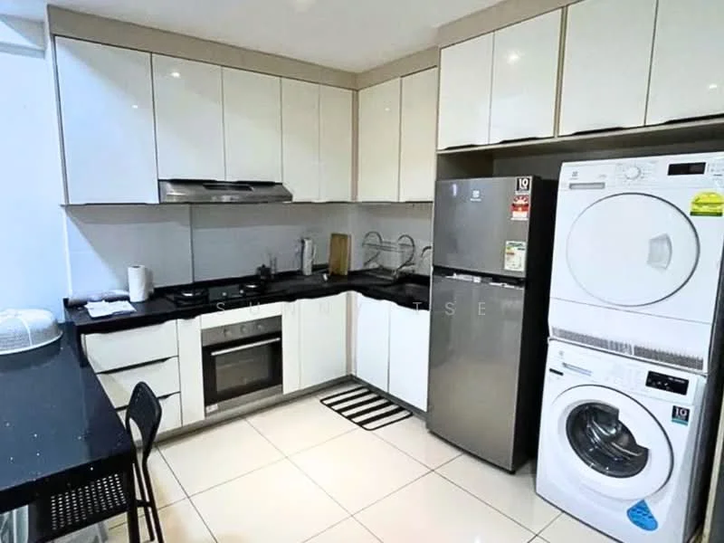 Kitchen features: white flat-panel cabinets, black granite countertop, stainless-steel built-in oven, stainless-steel range hood, 4-burner gas hob, stainless-steel fridge, front-load washing machine, ceramic tile flooring, recessed downlights, kitchen sink, dish drying rack, black and white striped mat; style: modern.