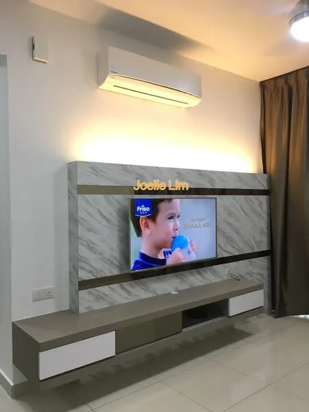 Living features: wall-mounted TV, TV console with storage, marble feature wall, recessed lighting, air conditioning unit, cream painted walls, floor-to-ceiling curtains, glossy tile flooring; style: modern.