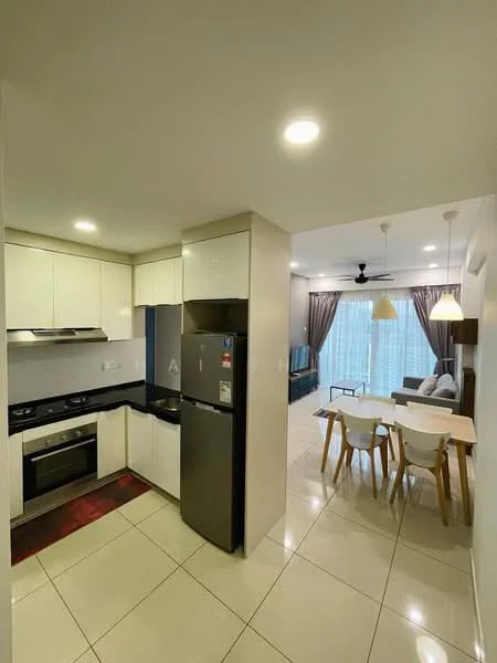 Kitchen features: white shaker cabinets, black countertop, stainless-steel fridge, built-in oven, 4-burner gas hob, ceramic tile flooring, recessed downlights, single-bowl stainless-steel sink, chrome pull-down faucet; style: modern. Living features: 3-seater fabric sofa in grey, wood dining table for 4, 4 dining chairs, floor-to-ceiling windows, curtains, ceiling fan, area rug; style: modern.