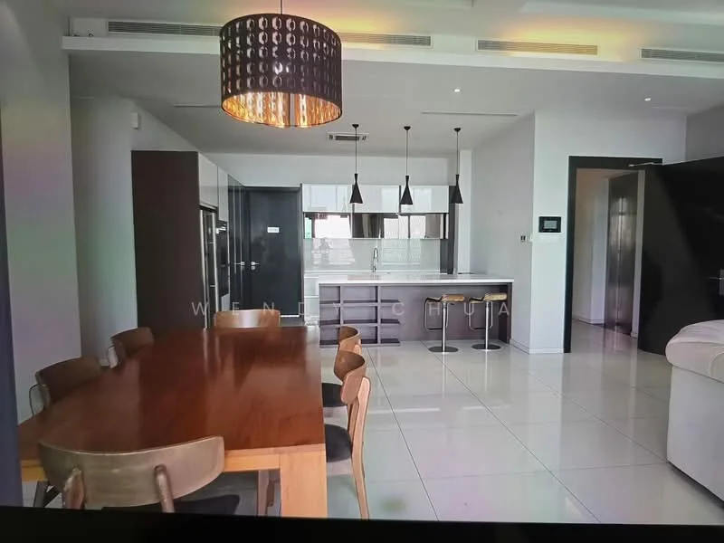 Kitchen features: white cabinetry, grey backsplash, stainless-steel fridge, built-in oven, 4-burner gas hob, kitchen island with seating, pendant lighting, recessed downlights, white tile flooring, open-plan layout, dining table with wooden surface, wooden dining chairs; style: modern.