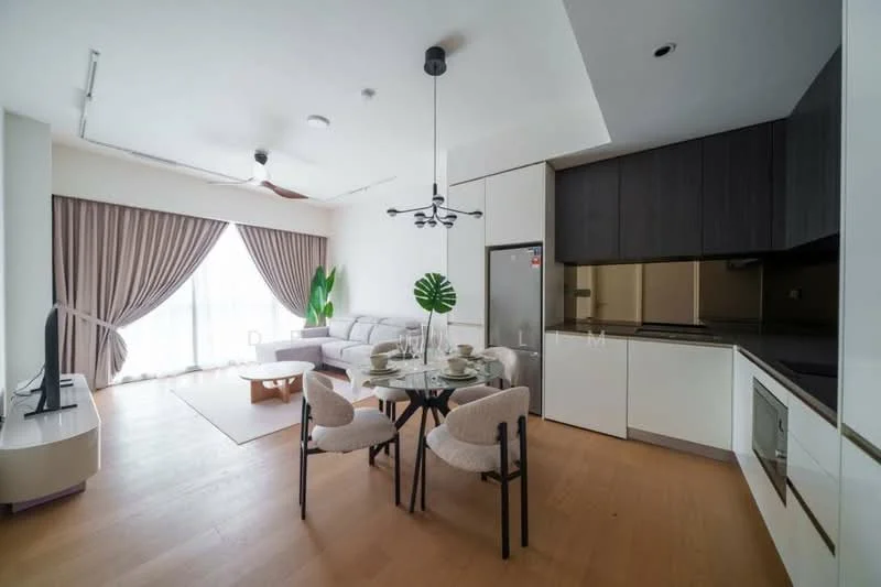 Living features: light wood flooring, white painted walls, tray ceiling, 5-blade ceiling fan with light, floor-to-ceiling windows, sheer curtains, L-shape sectional sofa in light grey, coffee table, dining table for four, upholstered dining chairs, decorative plant, TV console, wall-mounted TV; style: modern; view: garden.