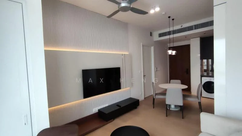 Living features: light wood flooring, white painted walls, recessed lighting, 5-blade ceiling fan, wall-mounted TV, black TV console, round dining table, upholstered dining chairs, washer-dryer combo, pendant lighting, open layout, decorative wall paneling, large windows, neutral color palette; style: modern.