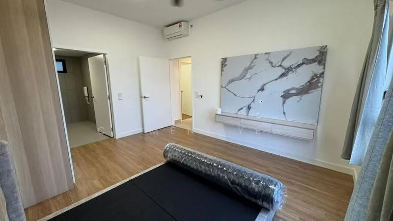 Room features: light wood laminate flooring, white painted walls, ceiling-mounted air conditioning unit, large wall-mounted mirror with marble pattern, built-in wall shelf, doorway leading to bathroom, doorway leading to hallway, window with curtain, rolled-up mat on the floor; style: modern.
