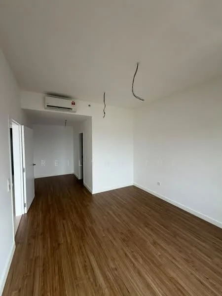 Room features: wooden flooring, white painted walls, 1 wall-mounted split AC, no visible lighting fixtures, no visible furniture, empty space, large windows, neutral color scheme; style: minimalist.