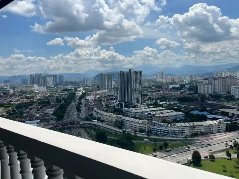 Room view: city.