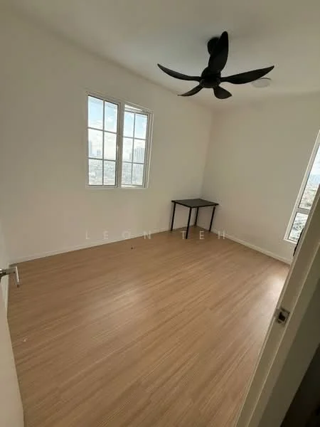Room features: light wood laminate flooring, white painted walls, ceiling fan with 3 blades, two windows with city view, small table, no visible closet or storage; style: modern; view: city.
