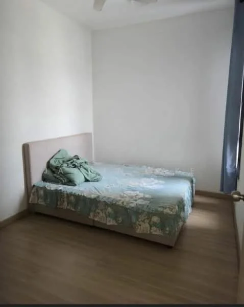 Bedroom features: queen-size bed, upholstered headboard, bedding with floral pattern, wooden flooring, white painted walls, ceiling fan, curtains, window with natural light.
