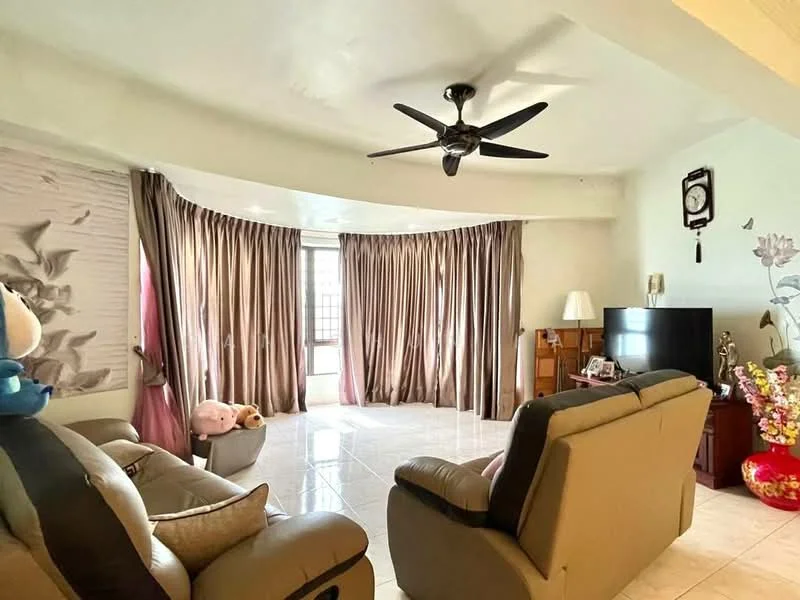 Living features: 5-blade ceiling fan with light, floor-to-ceiling windows, curtains in beige, light-coloured walls, glossy tile flooring, sofa in grey, wooden TV console, wall-mounted TV, decorative wall art, decorative plants, coffee table; style: modern.
