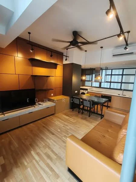 Living features: wooden flooring, brown leather sofa, wall-mounted TV, TV console with storage, black dining table with chairs, pendant lighting above dining area, ceiling fan with light, accent wall with wood paneling, open kitchen layout, kitchen cabinets in light color, countertop with bar seating, large windows for natural light; style: modern.