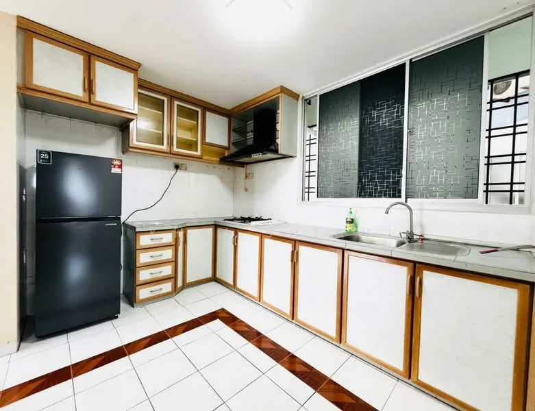 Kitchen features: black fridge, stainless-steel sink, chrome pull-down faucet, white laminate countertop, wood cabinetry with glass-front upper cabinets, 4-burner gas hob, exhaust hood, white tiled backsplash, white tiled flooring with brown accent, window with grid pattern, overhead lighting; style: modern.