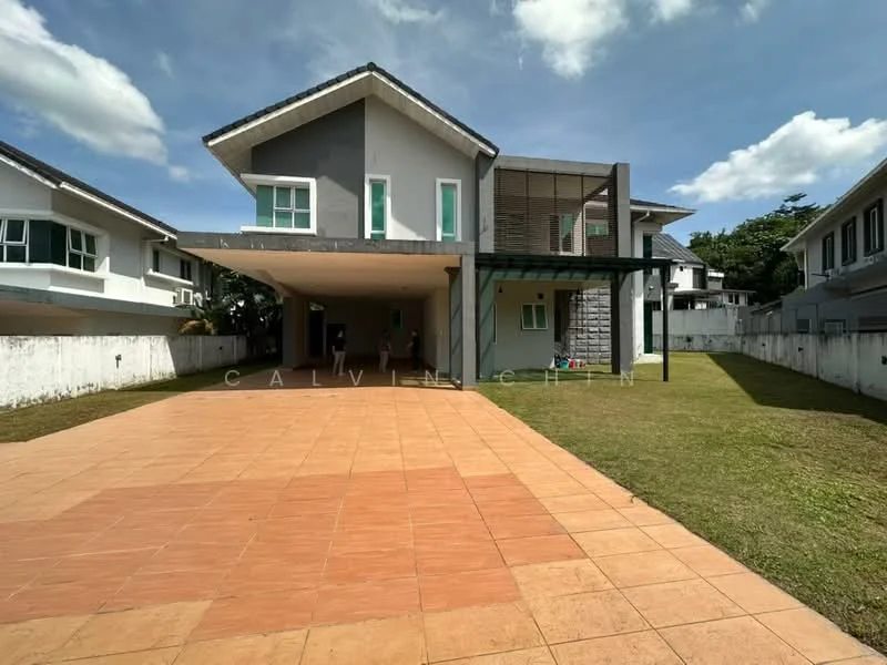 Exterior type: detached bungalow; features: flat roof, grey painted facade, large driveway with terracotta tiles, manicured lawn, covered car porch, recessed balconies, surrounded by white walls, two-storey structure, large windows, outdoor patio area; style: modern.