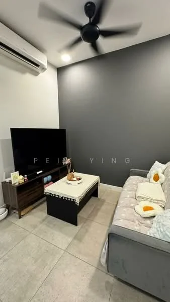 Living features: grey fabric sofa, coffee table, wall-mounted TV, TV console, 5-blade ceiling fan, wall with grey paint, light-colored flooring, decorative items on coffee table; style: modern.