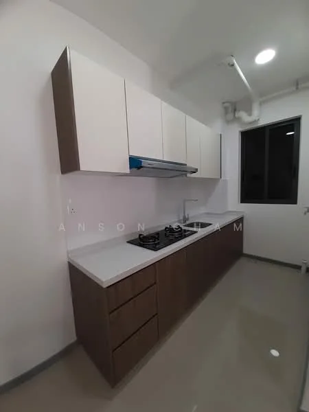 Kitchen features: white upper cabinets, brown lower cabinets, stainless-steel range hood, 4-burner gas hob, single-bowl stainless-steel sink, chrome pull-down faucet, white countertop, grey tile flooring, window with black frame, recessed ceiling lights; style: modern.