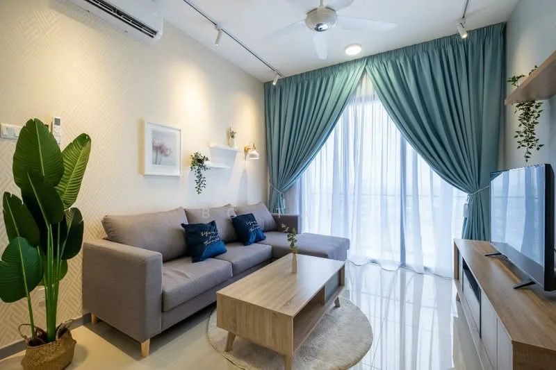 Living features: 3-seater fabric sofa in light grey, decorative cushions in navy blue, wooden coffee table, area rug, floor-to-ceiling windows, sheer curtains, light blue drapes, wall-mounted TV, ceiling fan with light, wall-mounted shelves, potted plant, decorative wall art, glossy tile flooring, air conditioning unit; style: modern; view: city.