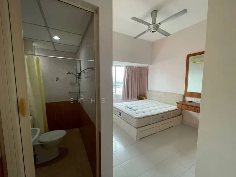 Bedroom features: queen-size bed, upholstered headboard, bedside table, wall-mounted mirror, ceiling fan, window with city view, light-colored walls, tile flooring; style: modern; view: city. Bathroom features: one-piece toilet, shower with glass partition, chrome shower head, bathtub, tile cladding, white walls, ceramic tile flooring; style: modern.