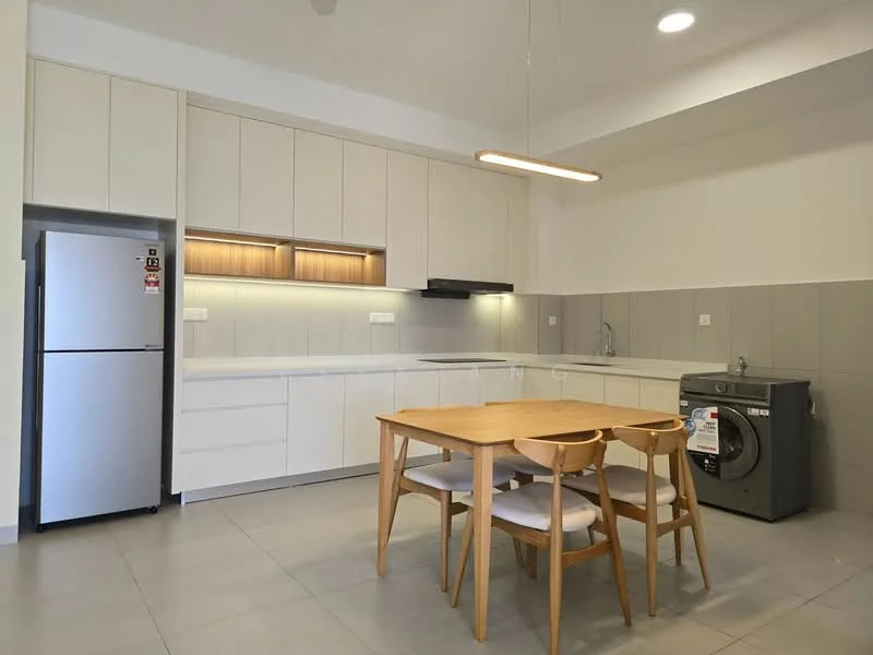 Kitchen features: white cabinetry with flat-panel doors, grey tiled backsplash, stainless-steel fridge, built-in oven, stainless-steel range hood, single-bowl stainless-steel sink, chrome pull-down faucet, wood dining table, 3 upholstered dining chairs, grey washing machine, recessed downlights, light wood flooring, open layout; style: modern.